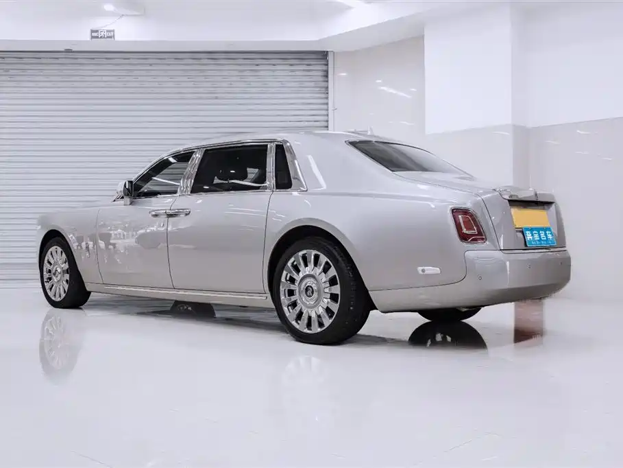 Rolls-Royce Phantom 2019 2018 6.7T Long Wheelbase Version