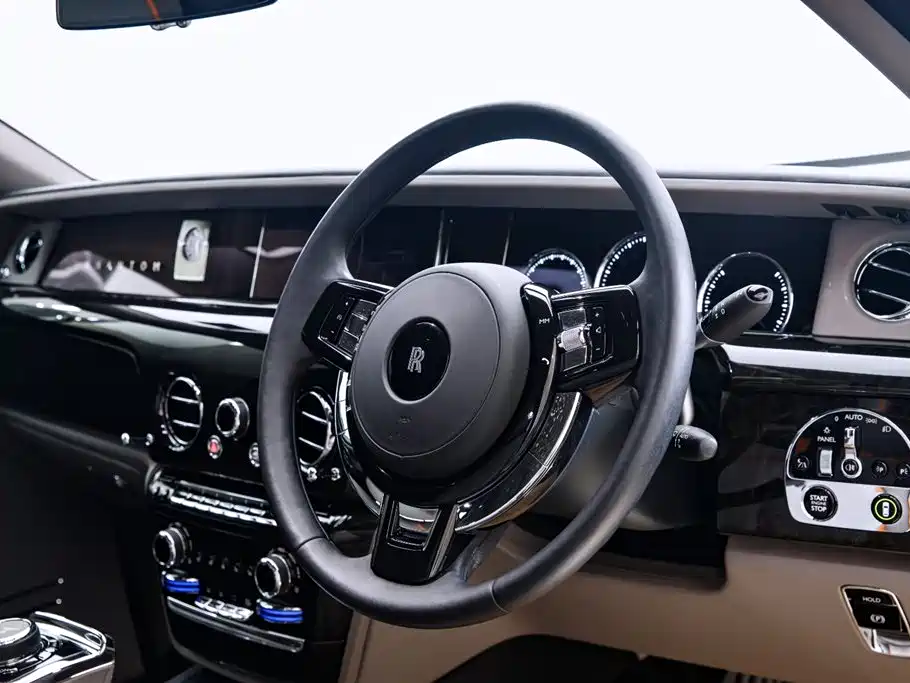Rolls-Royce Phantom 2019 2018 6.7T Long Wheelbase Version