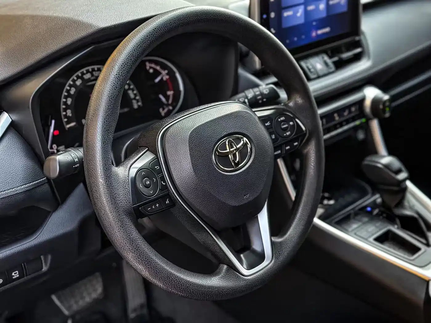 Toyota RAV4 Rongfang 2022 2.0L CVT 2WD Trend Edition фото 4