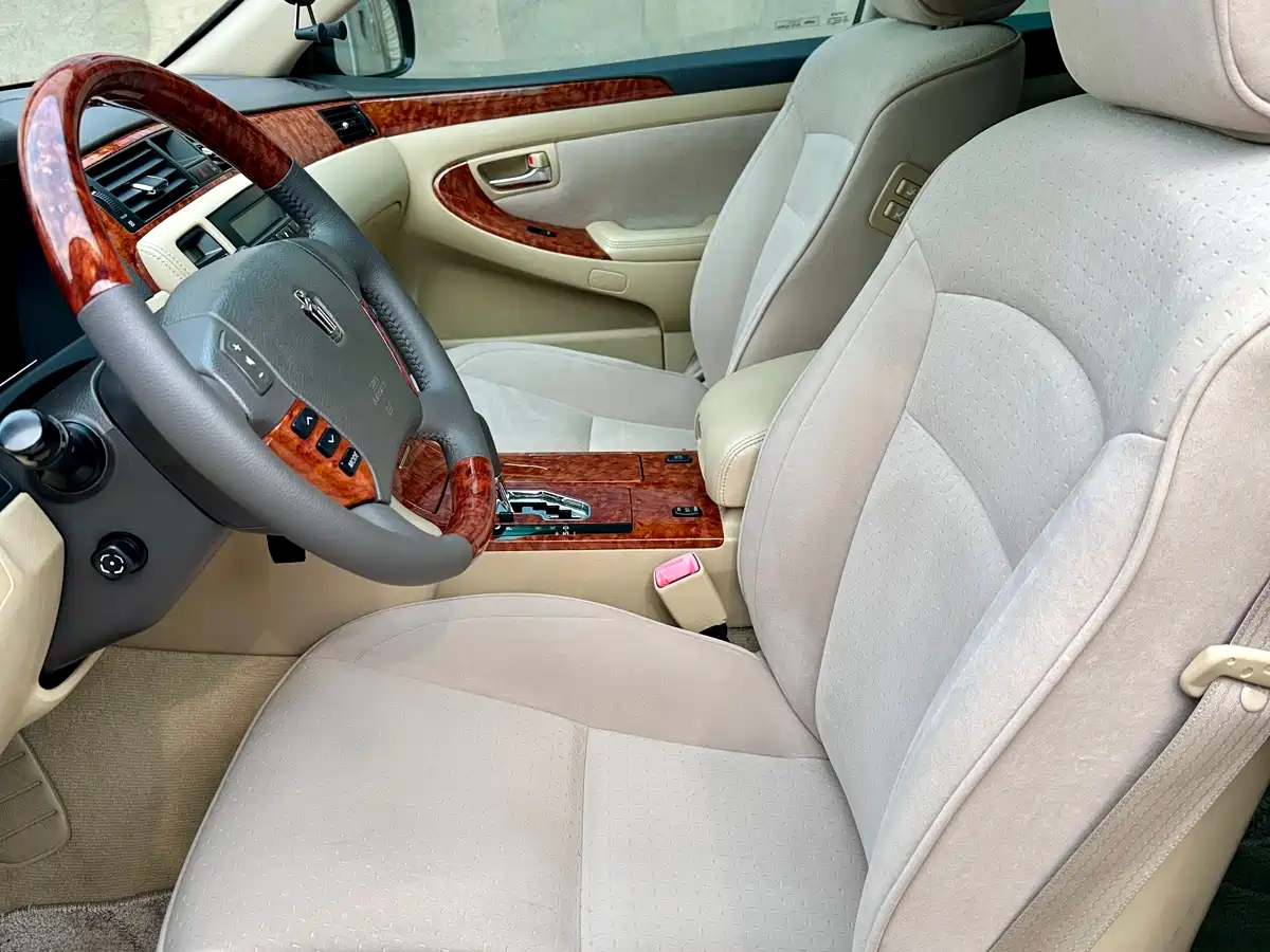 Toyota Crown 2007 2.5L Royal Special Edition фото 11