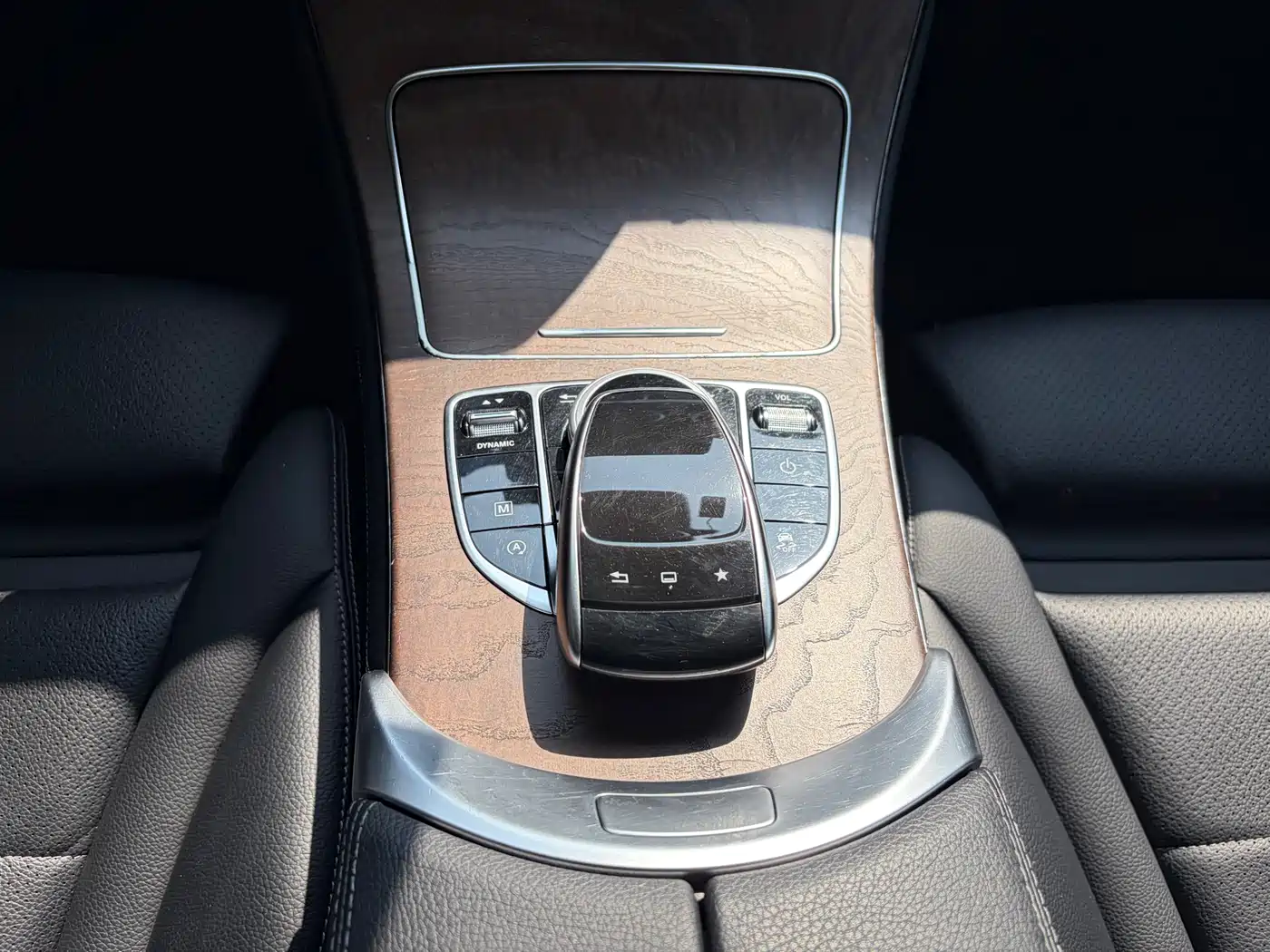 Mercedes-Benz GLC 2016 GLC 300 4MATIC Dynamic фото 13