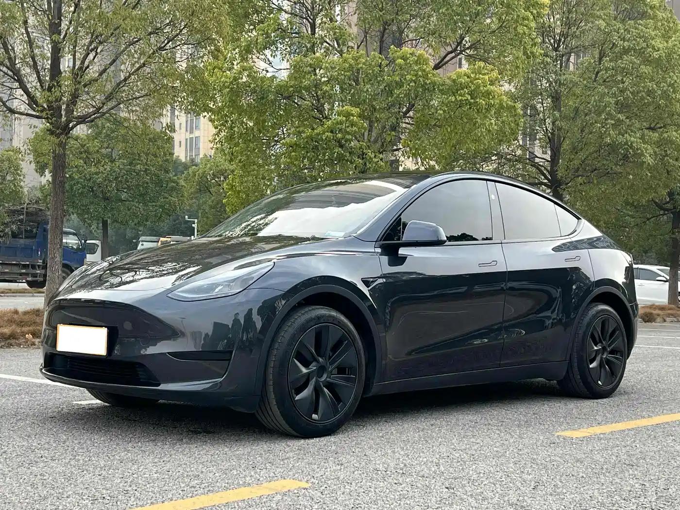 Tesla Model Y 2024 Rear-Wheel Drive Version