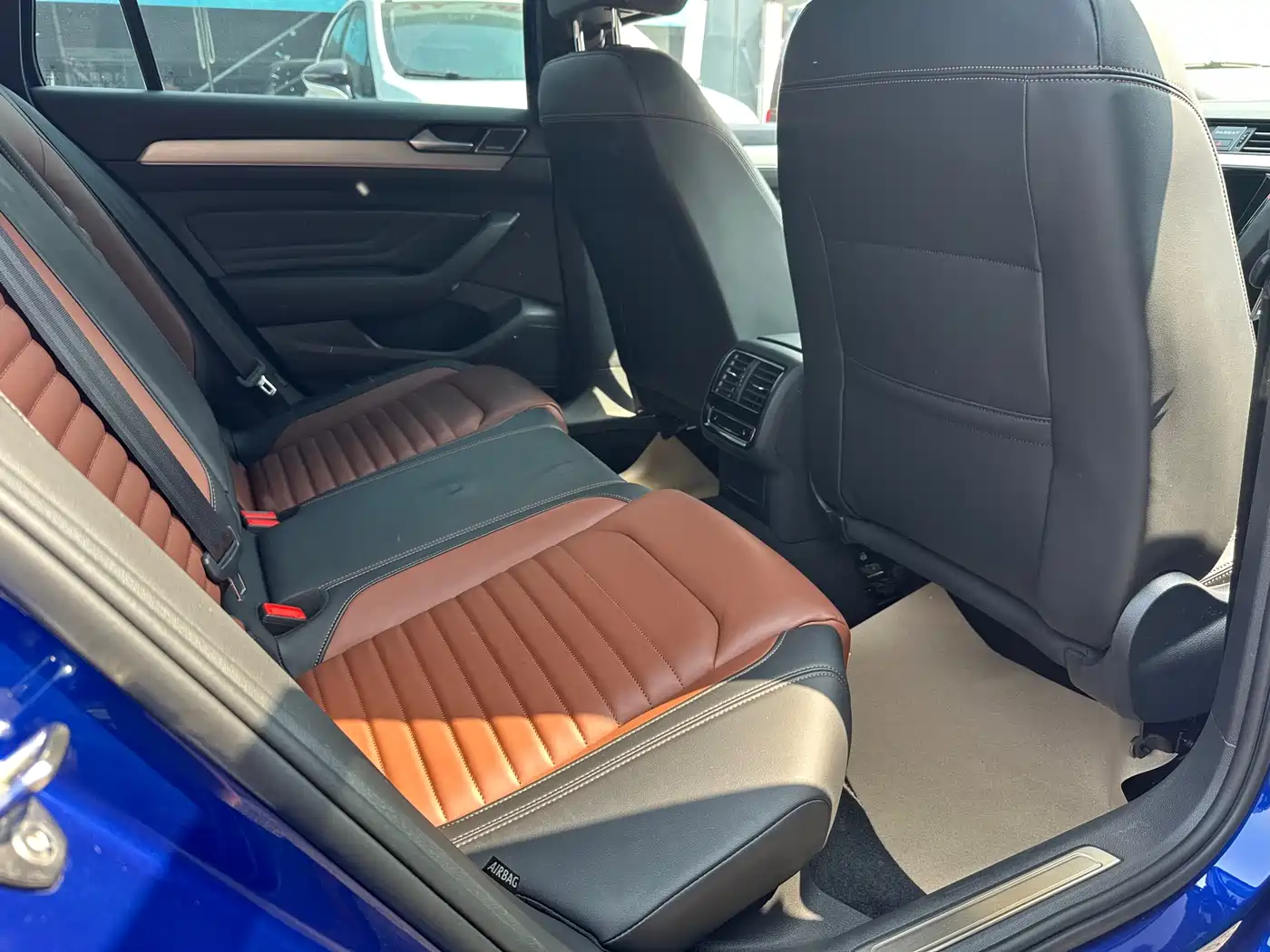 Volkswagen Weilan 2021 2.0T Touring фото 9