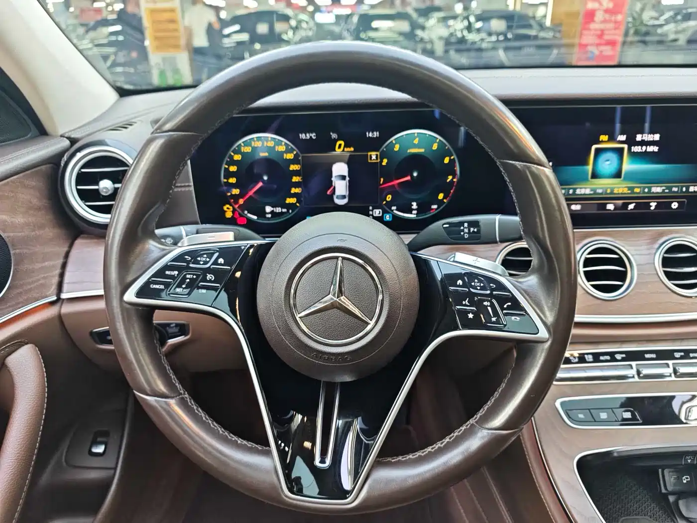 MERCEDES-BENZ E CLASS