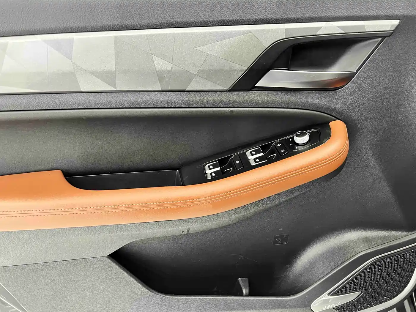 GEELY AUTOMOBILE VISION X6