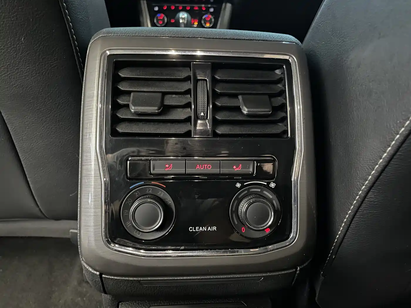 Volkswagen Passat 2017 330TSI DSG Prestige фото 8