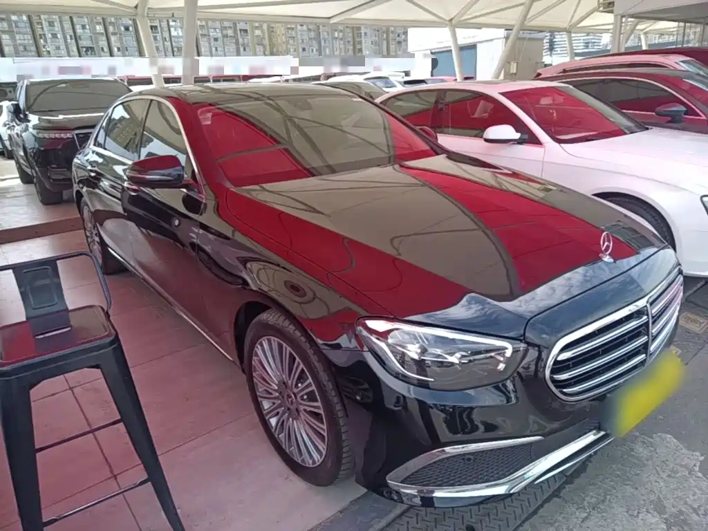 MERCEDES-BENZ E-CLASS