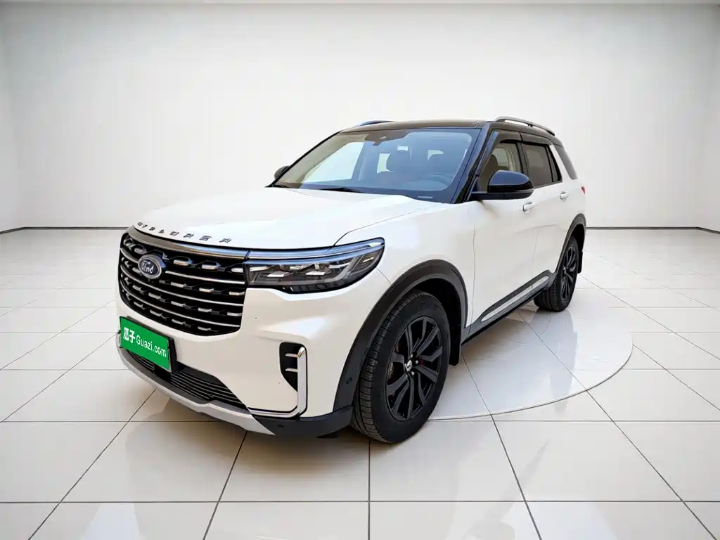 Фото 1 - Ford Explorer