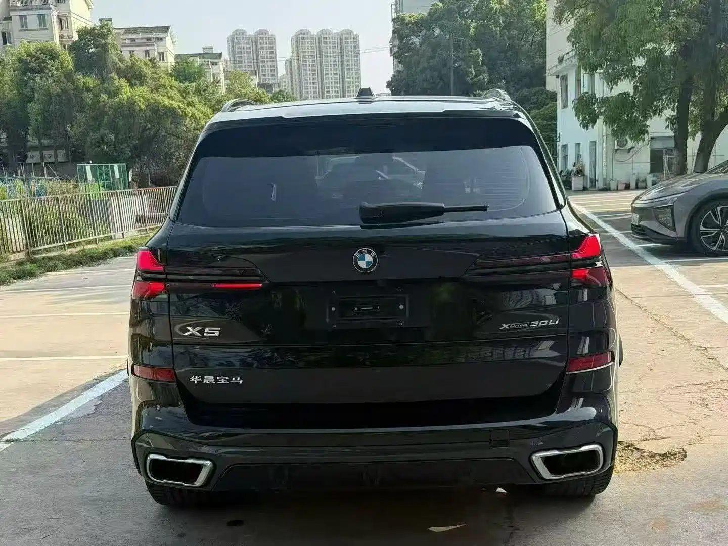Photo 8 - BMW X5