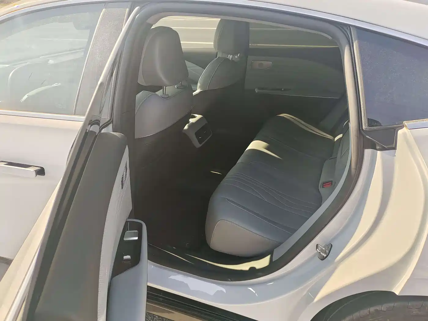 GEELY GALAXY GALAXY E8