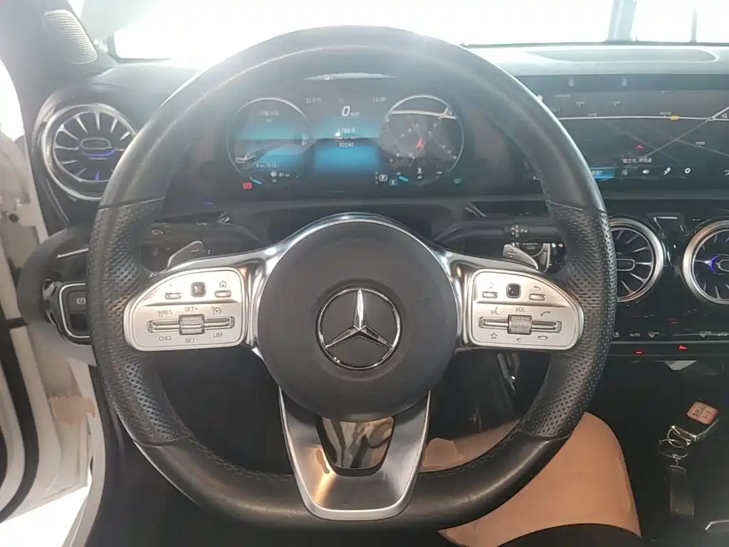 MERCEDES-BENZ CLASS A