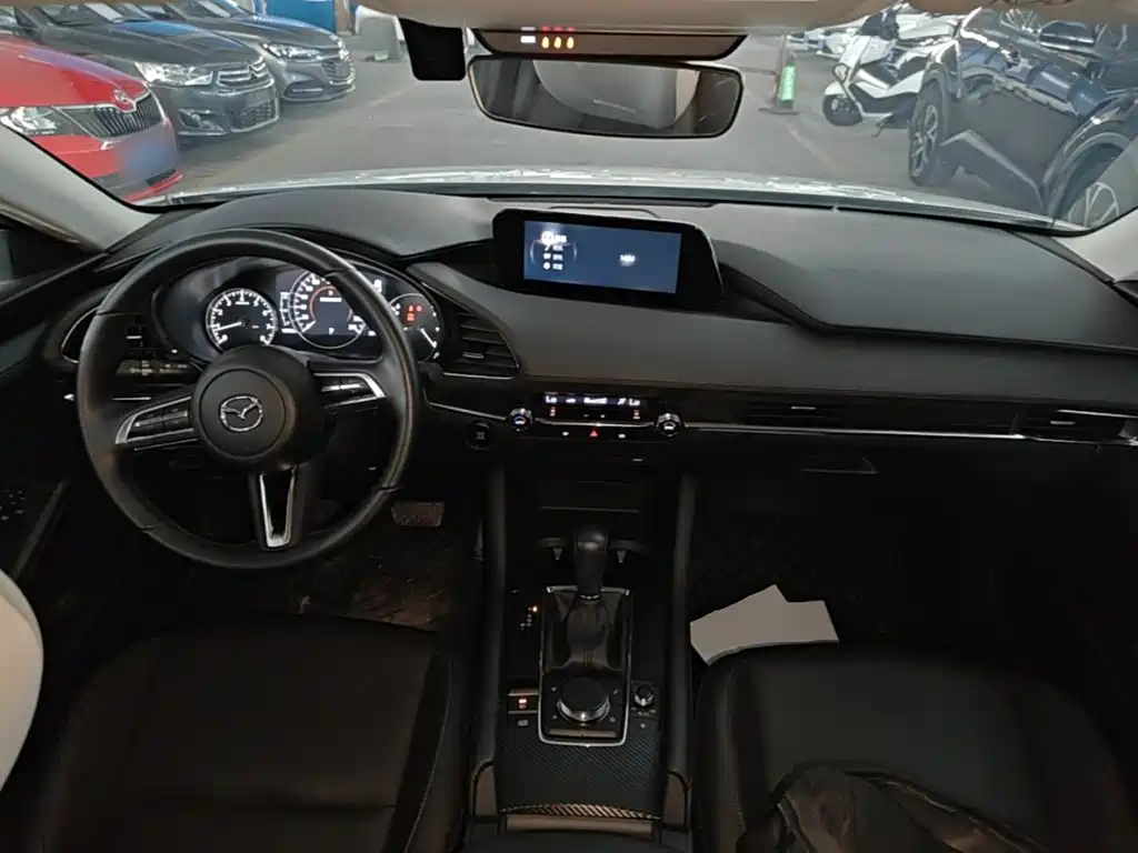 Photo 10 - Mazda Mazda 3