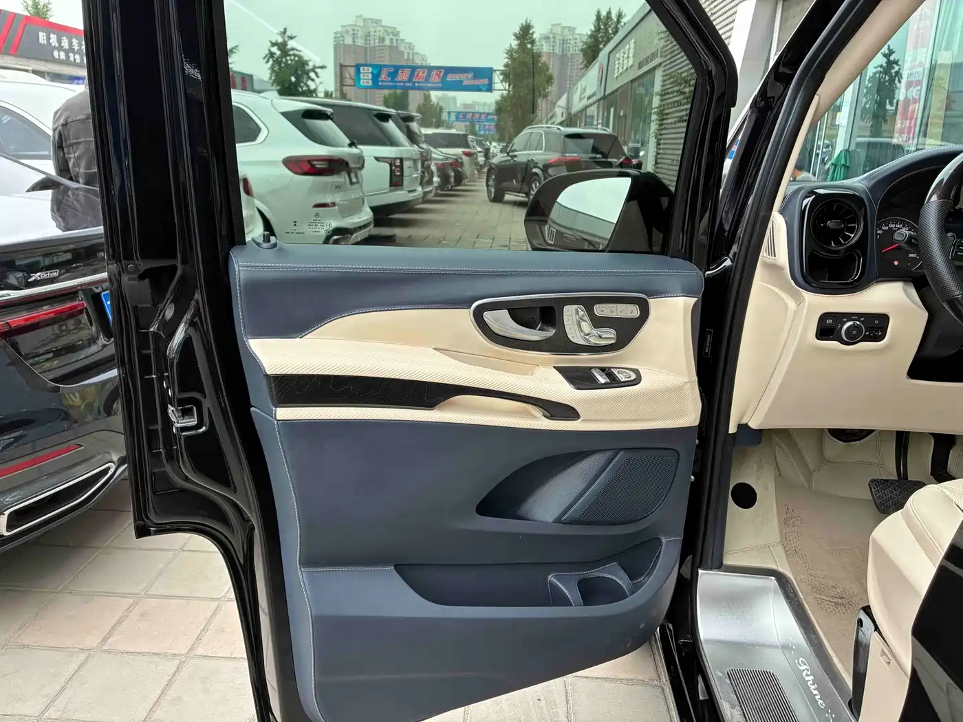 Rhein Auto Rhein Traveler 2025 2024 2.0T Vito Fashion Edition