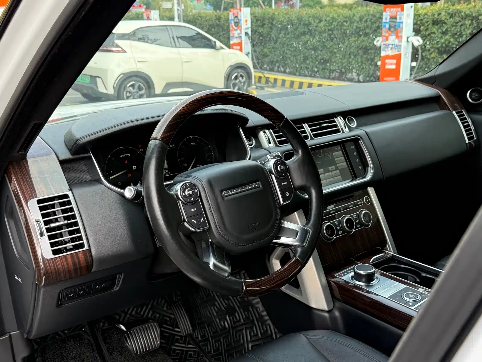 Фото 6 - Land Rover Range Rover