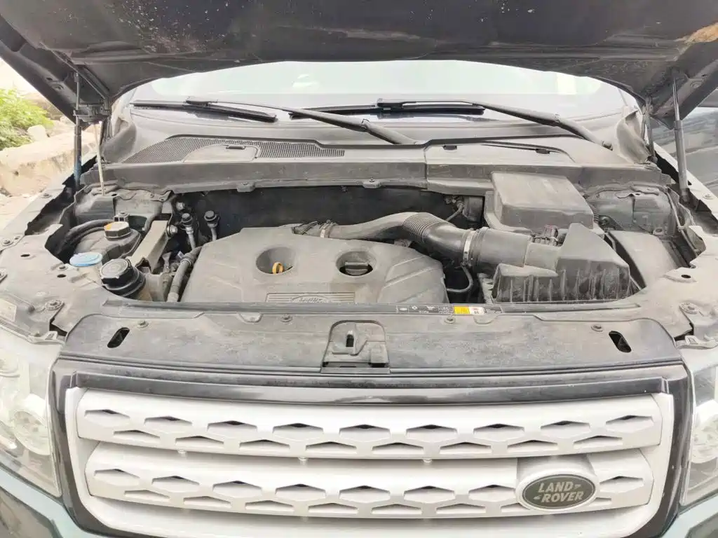 Photo 3 - Land Rover Freelander 2