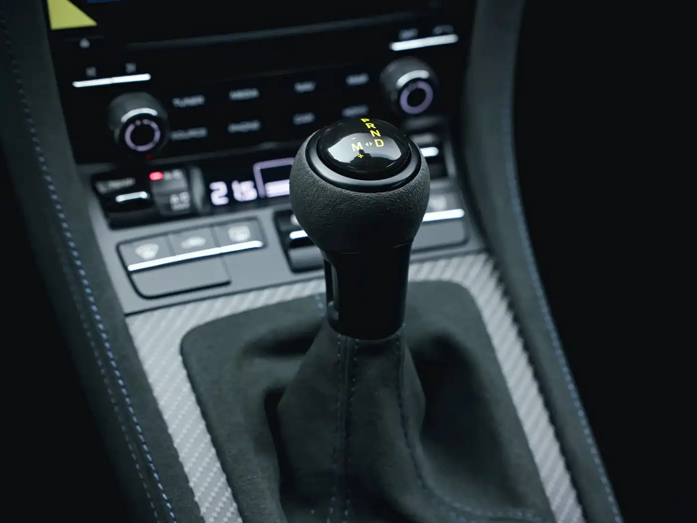 Porsche 718 2022 Cayman GT4 RS 4.0L фото 16