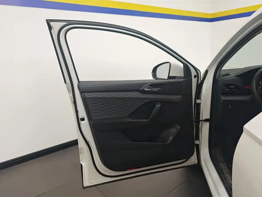 Volkswagen Tharu 2021 Model 280TSI 2WD Trend Edition фото 7