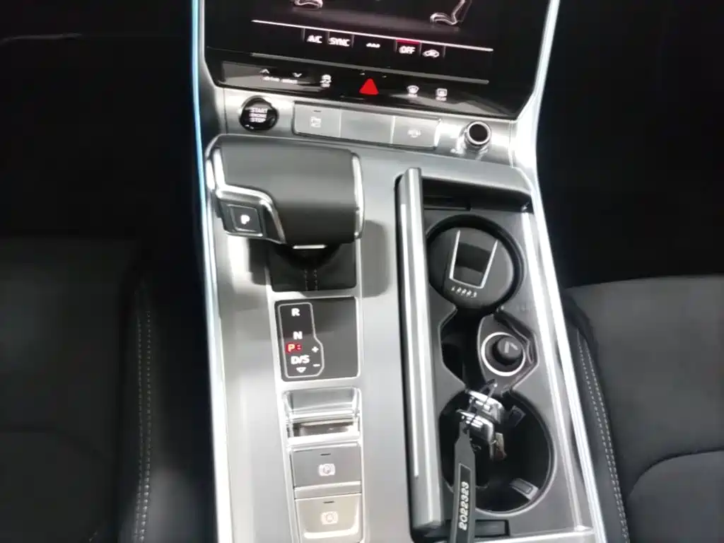Audi A7L 2026 2025 Model Year 45 TFSI Luxury