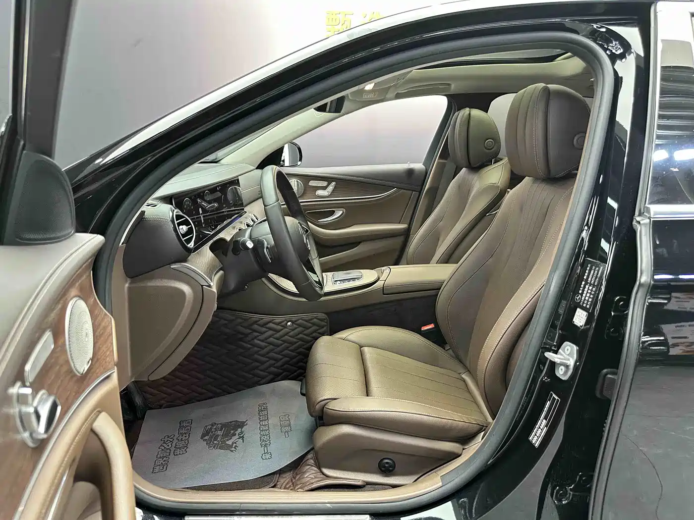 Mercedes-Benz E-Class 2022 E 300 L Luxury фото 7