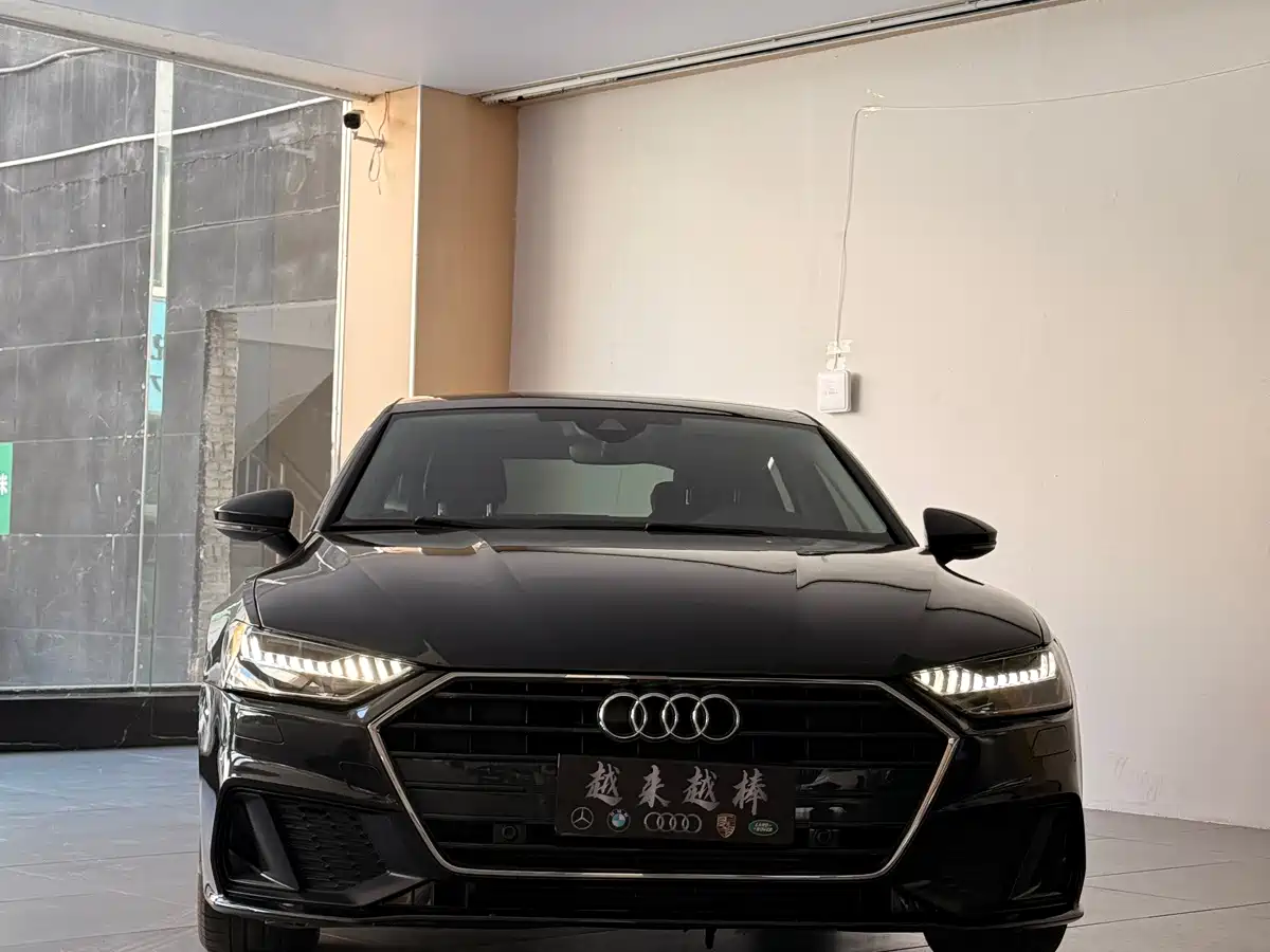 Фото 3 - Audi A7