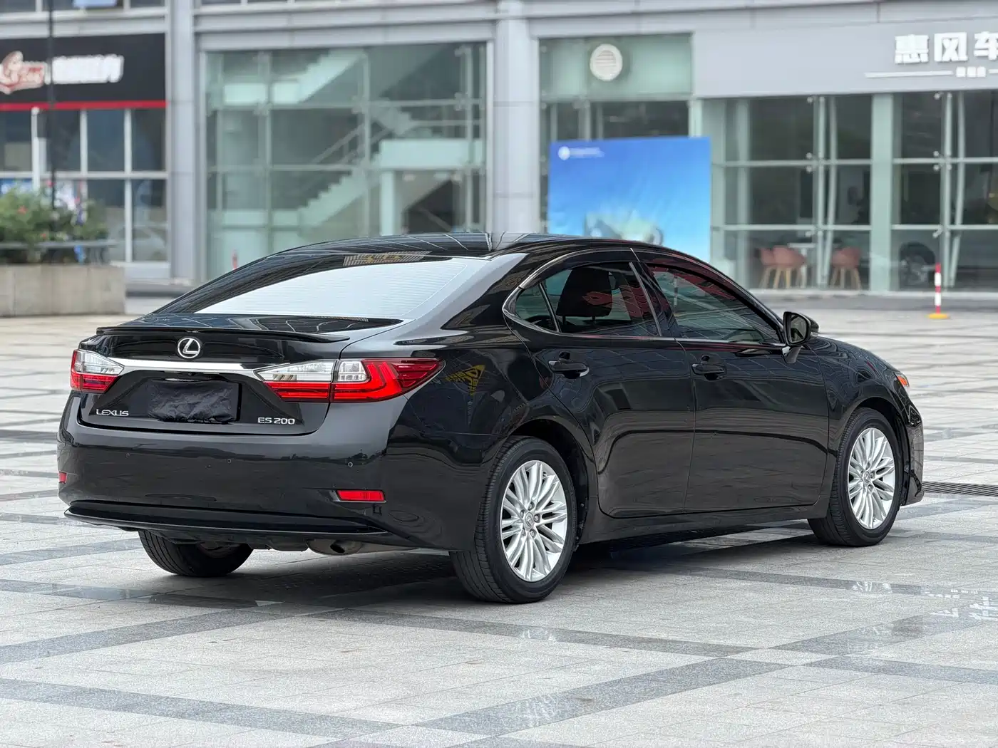 Lexus ES 2015 200 Elite Edition фото 8