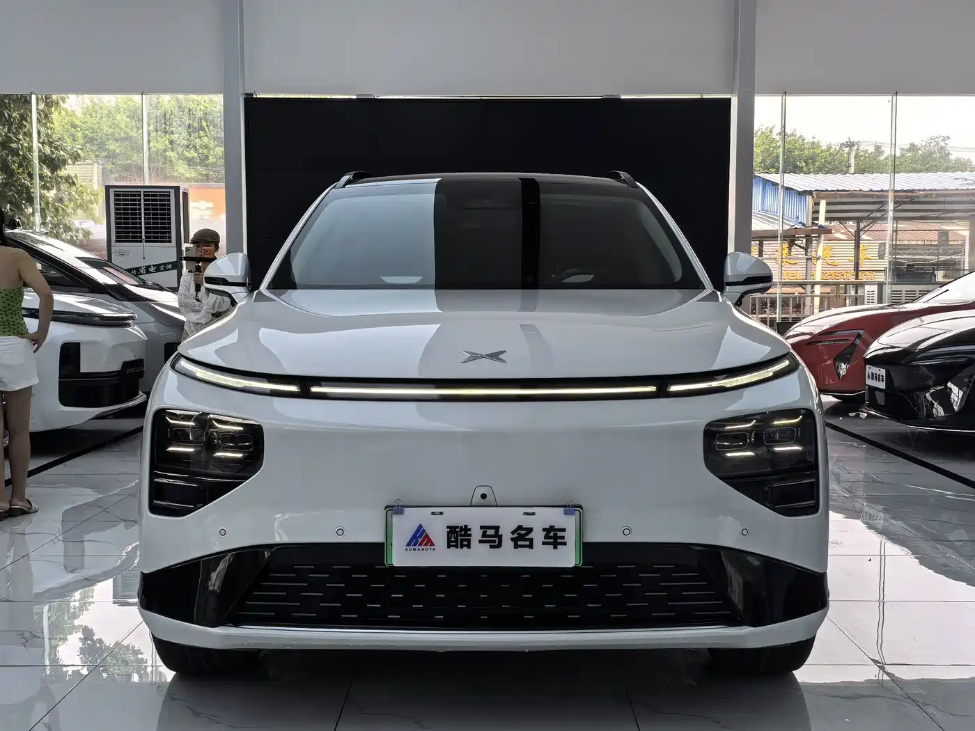 Фото 2 - XPeng G9