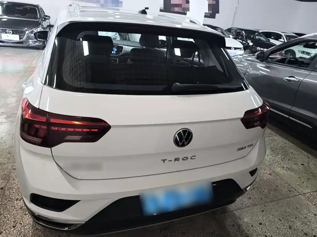 صورة 6 - Volkswagen T-ROC