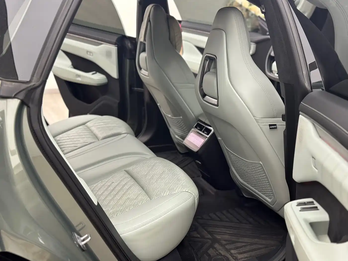 ZEEKR EXTREME KRYPTON 001