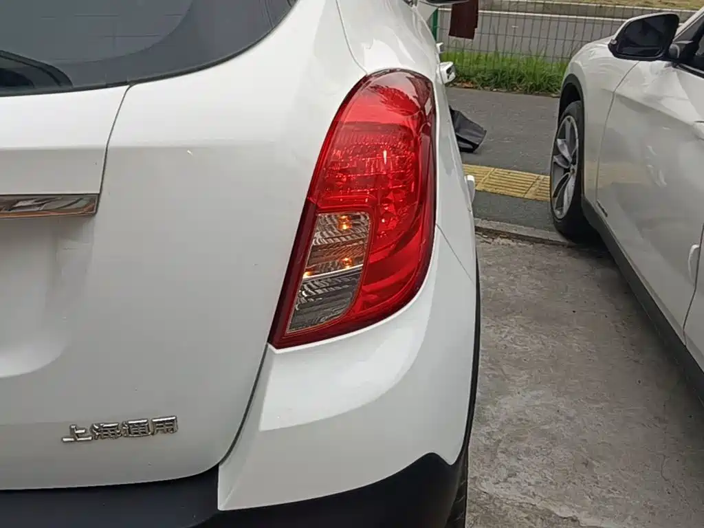 Photo 8 - Buick Encore