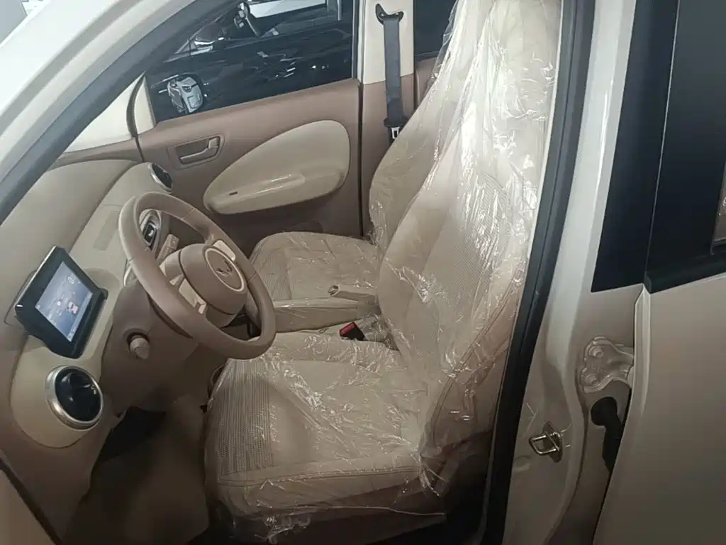 Wuling Motors Hongguang MINIEV 2026 2025 4-Door Advanced