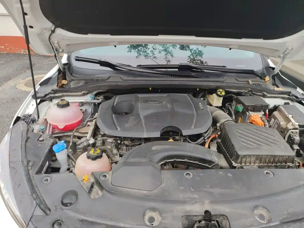 Photo 19 - Geely Emgrand L HiP