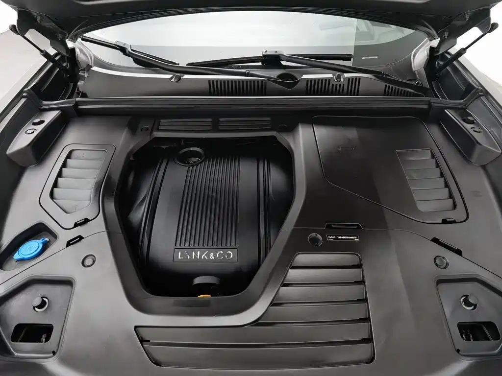 Lynk & Co 05 EM-P 2023 2021 1.5TD PHEV HALO