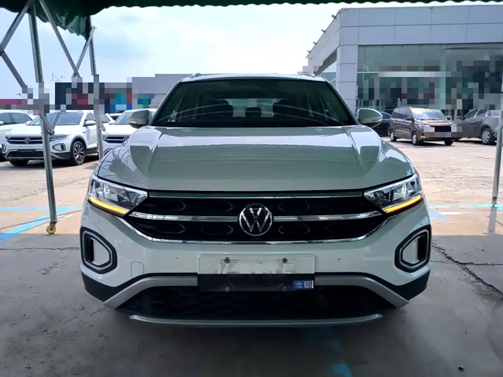 Volkswagen T-Roc, миниатюра 3