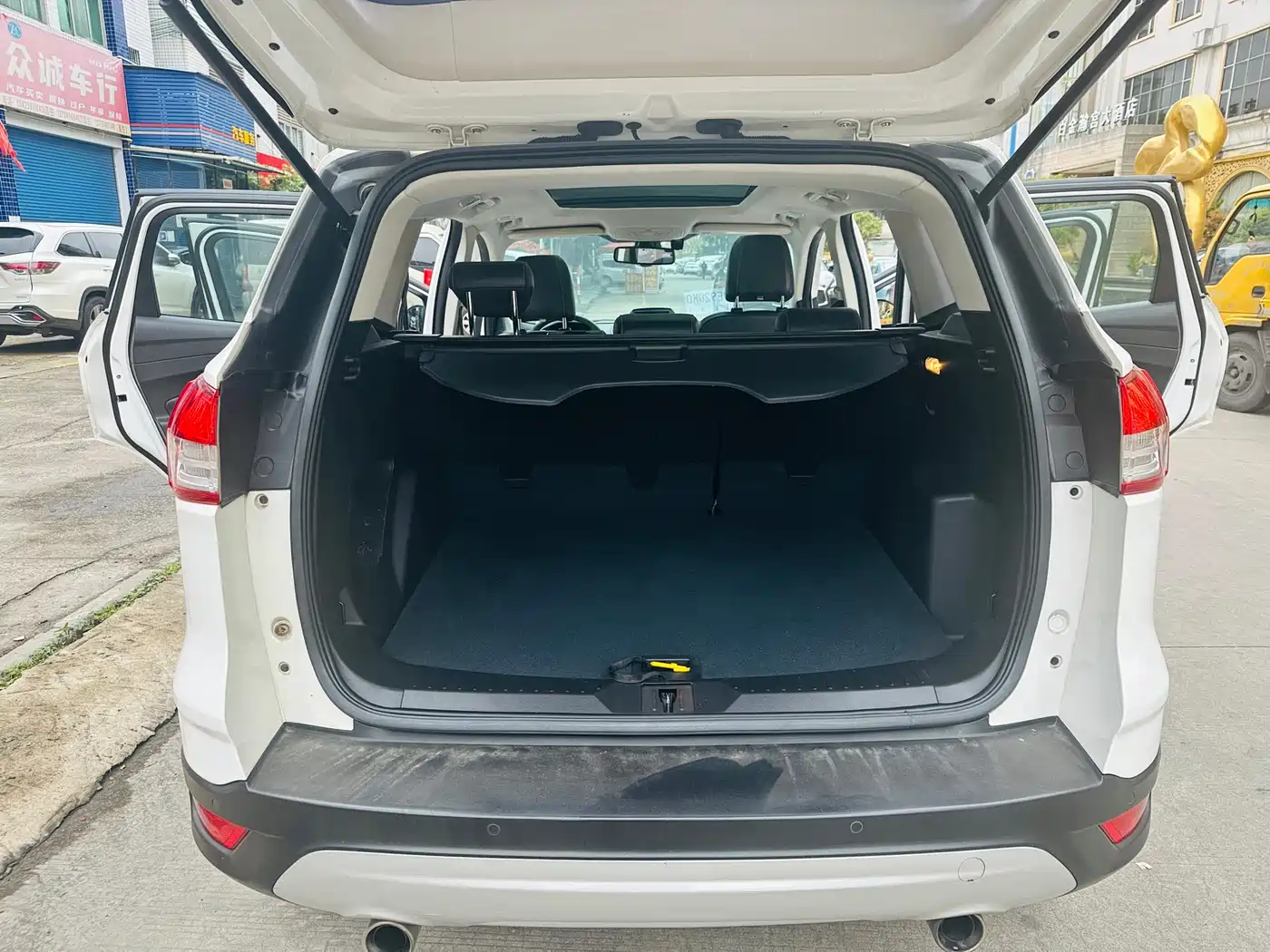 Ford Kuga 2014 2013 1.6L GTDi FWD Trend