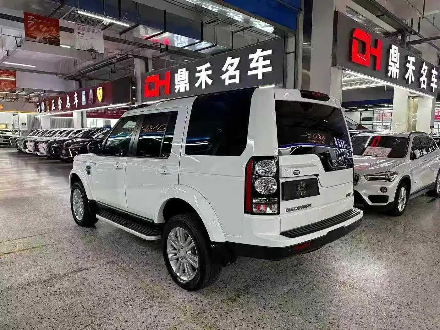 Land Rover Discovery 2016 3.0 SC V6 HSE фото 9