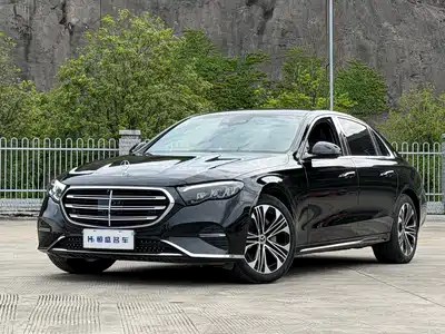 Mercedes-Benz E