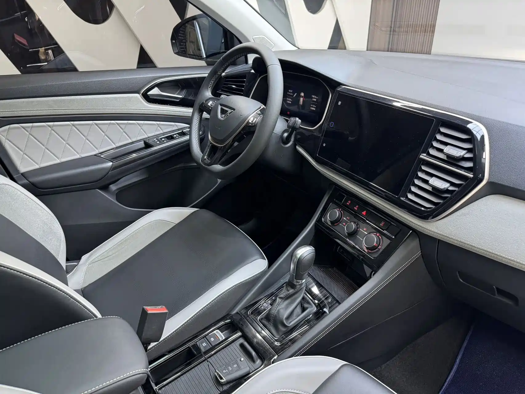 Фото 15 - Jetta VS7