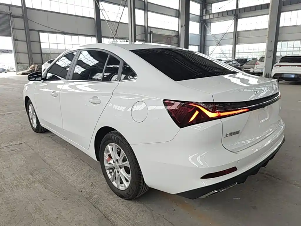 Roewe i5 2025 2023 1.5L CVT Luxury Edition