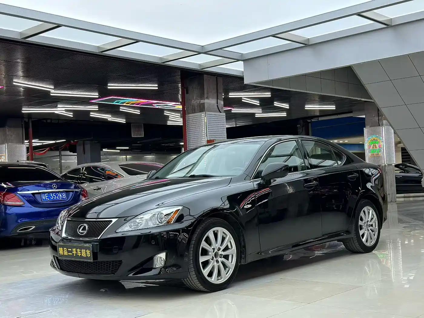 Lexus IS 2006 300 Dynamic Edition фото 2