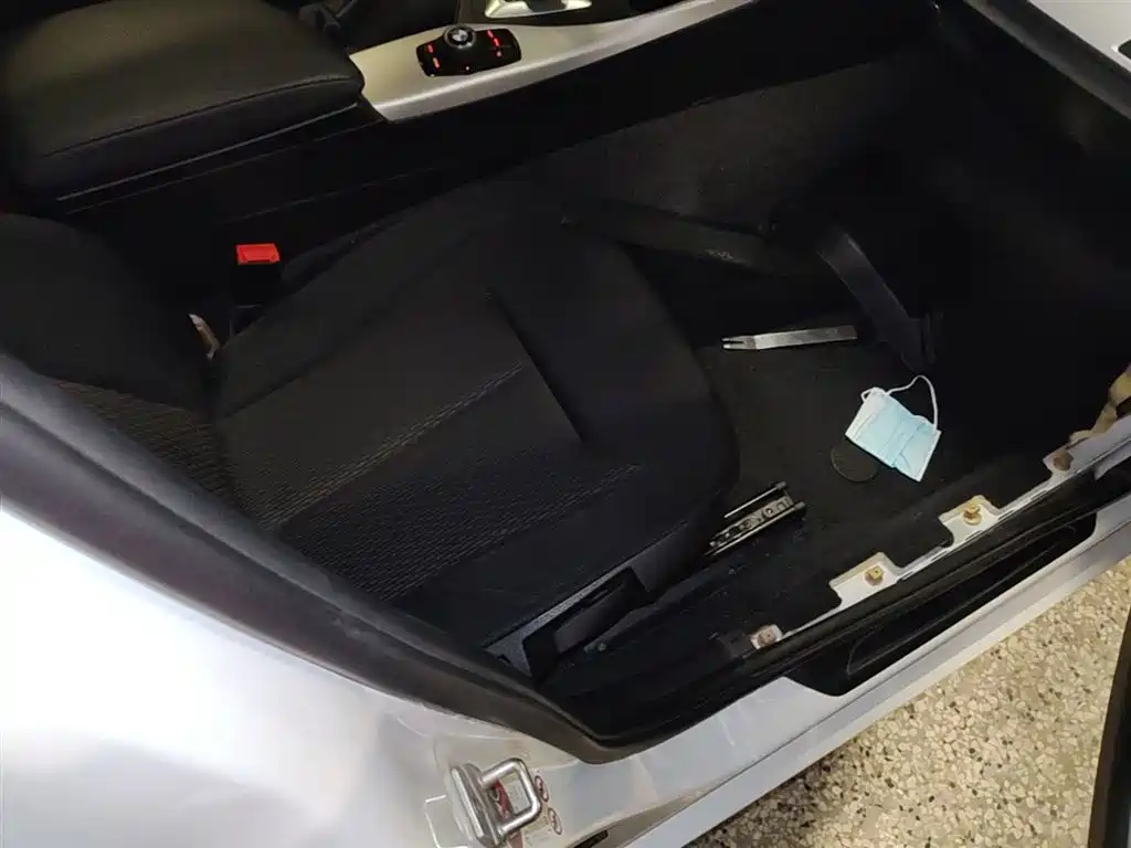 BMW 1 Series (Import) 2013 Facelift 116i Leading Model фото 11