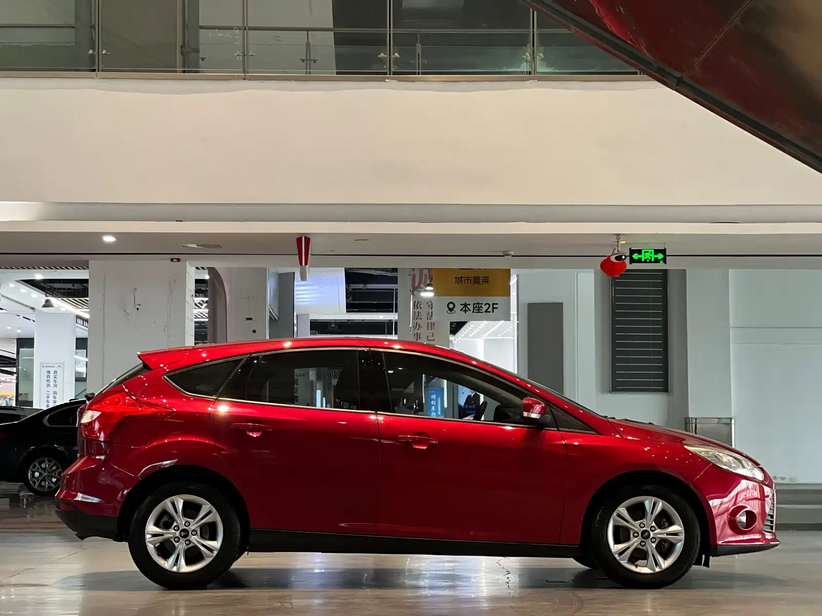 Фото 22 - Ford Focus