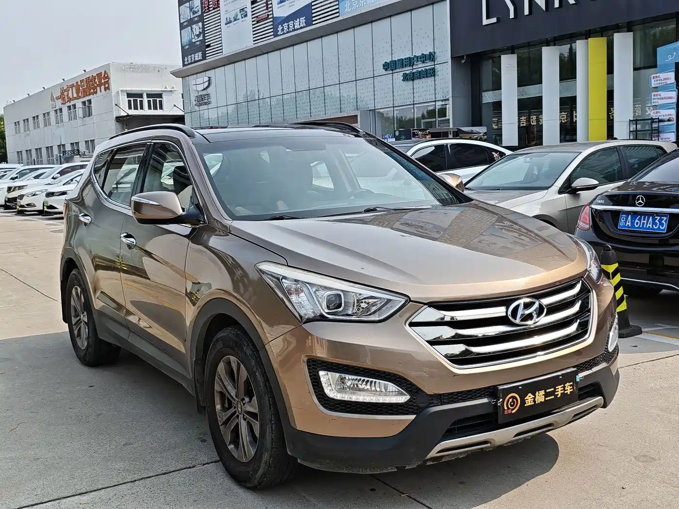 Фото 4 - Hyundai Santa Fe