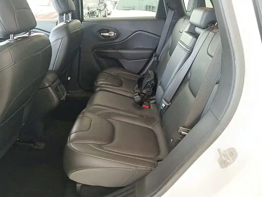 Jeep Cherokee 2018 2017 2.0L Superior Edition
