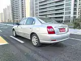 Фото 6 - Hyundai Elantra