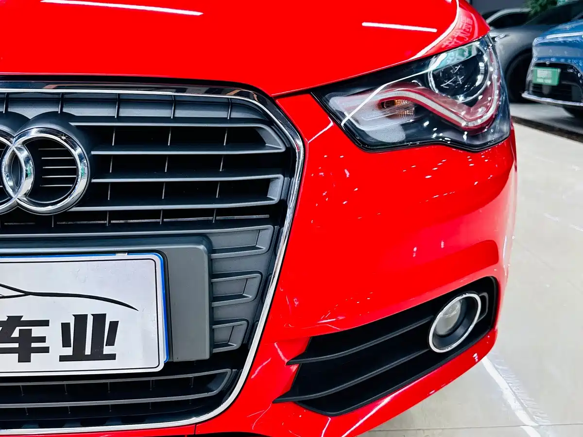 Фото 8 - Audi A1