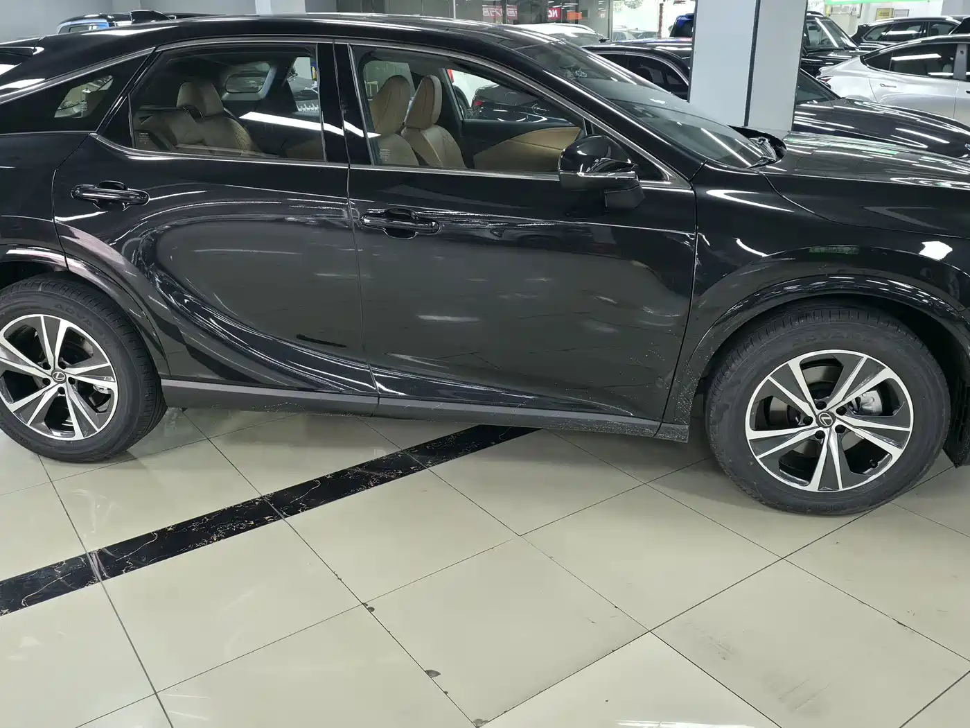 Lexus RX 2026 2026 300 AWD Premium Edition