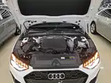 Фото 20 - Audi A4L
