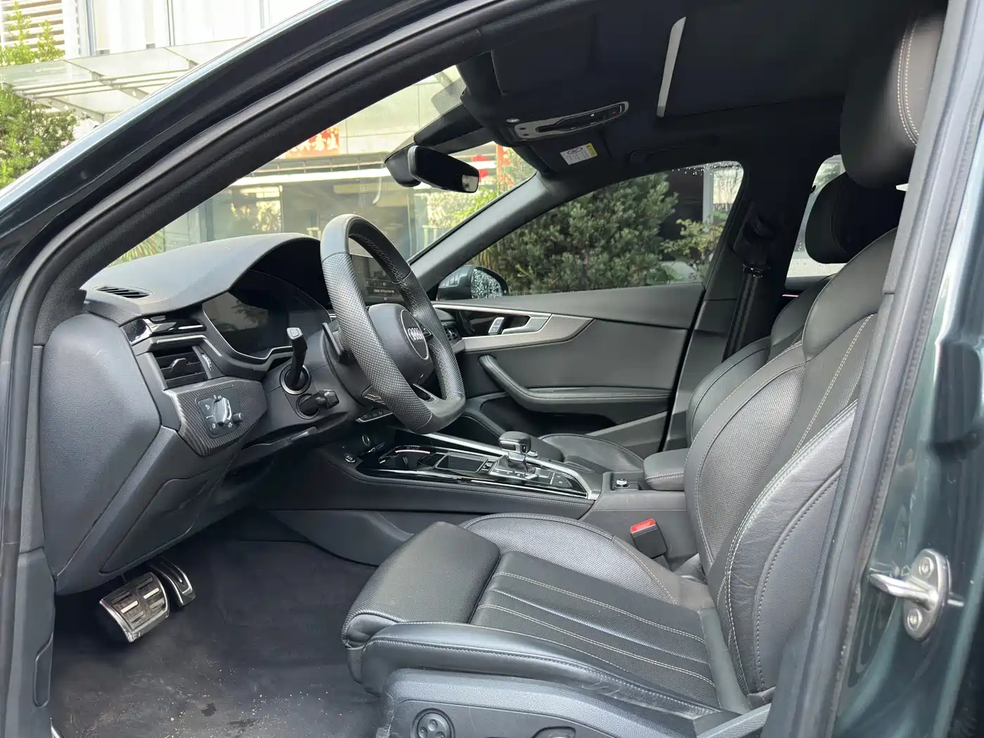 Фото 4 - Audi A4L