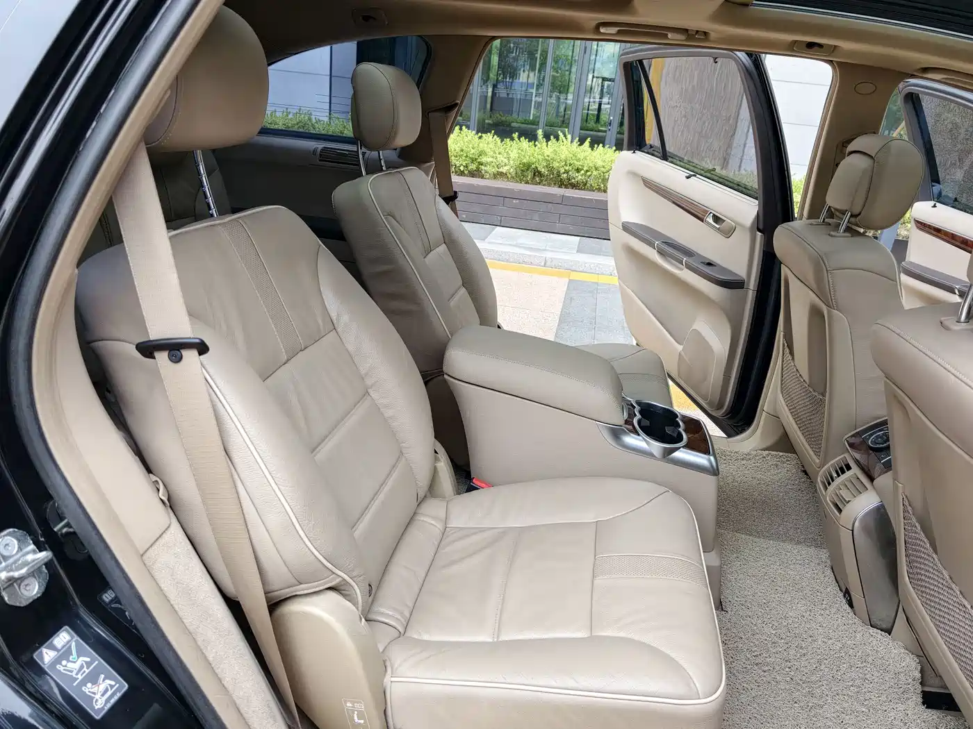 Mercedes-Benz R-Class 2013 2011 R 300 L Luxury