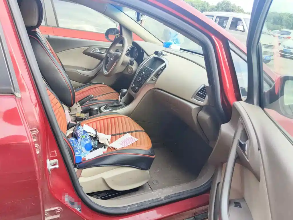 Фото 12 - Buick Excelle